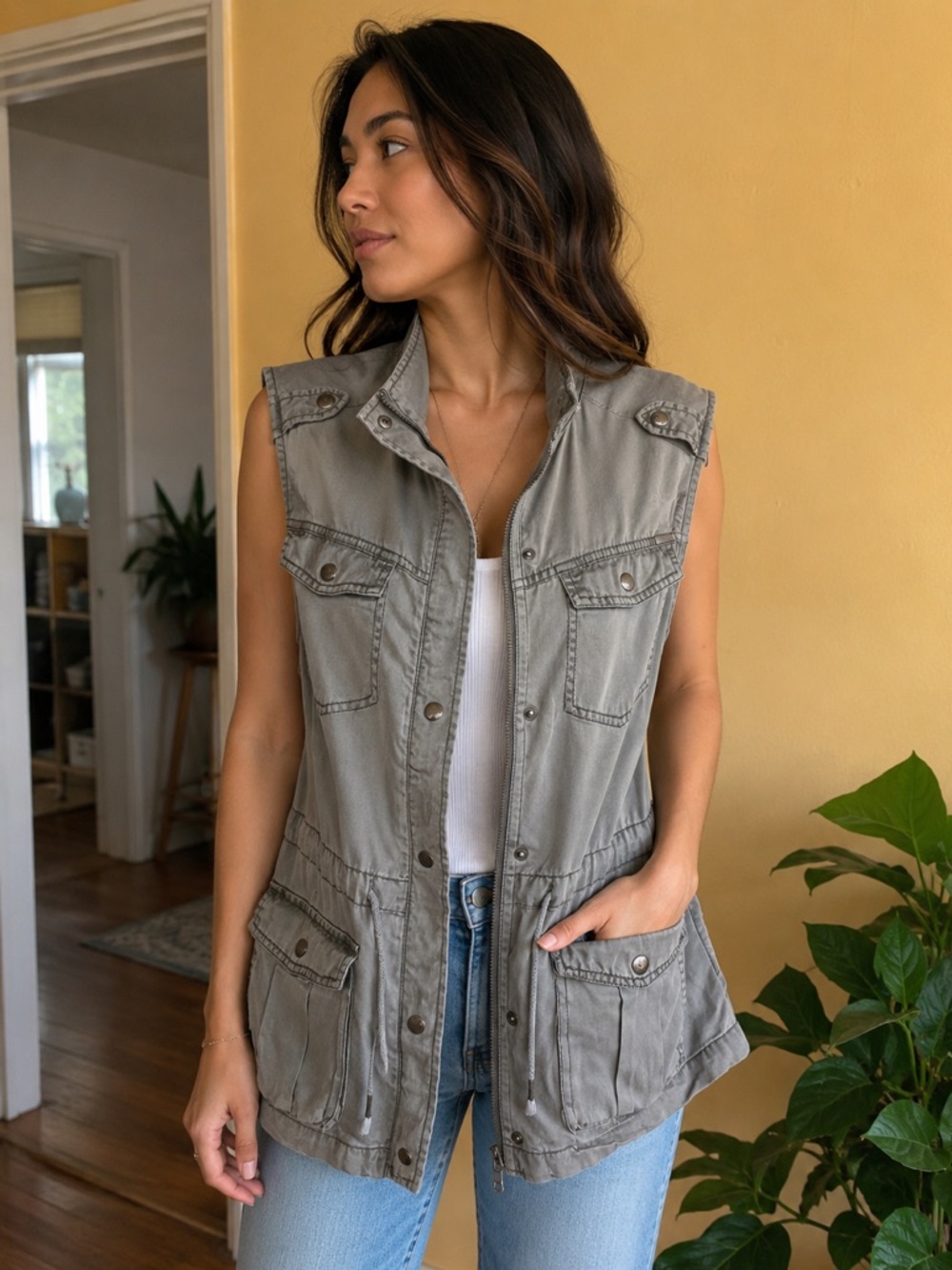 Max Jeans Olive Green, Distressed Utility Sleeveless Vest, size Large